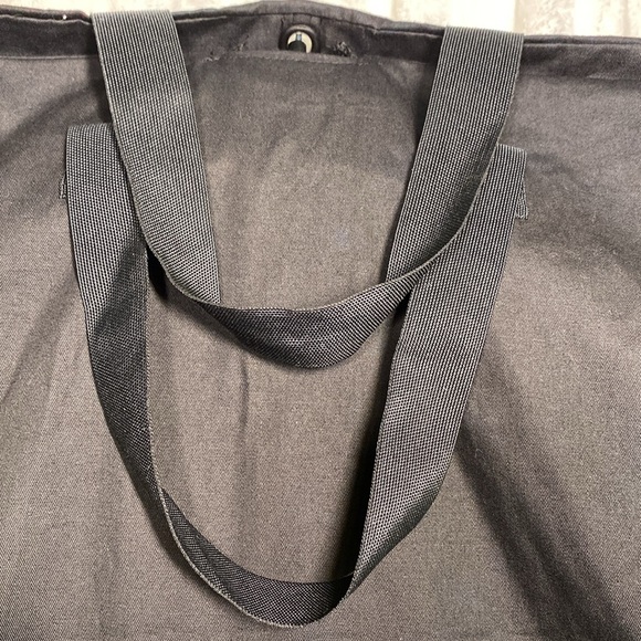 VGUC Saint Laurent Black Garment Bag 45” x 23.5” Saint Laurent Hangar included! - Picture 10 of 10